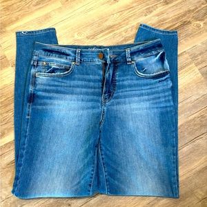 Maurice’s stretch jeans! 14 LONG